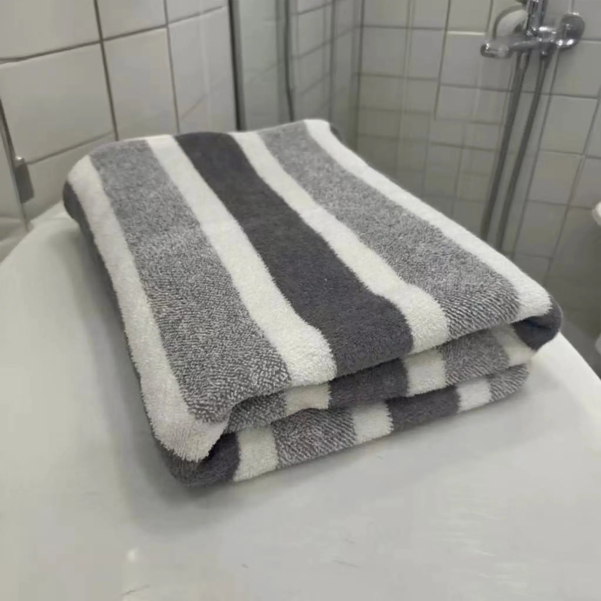 1 Pack Thick Bath Towel With High Absorption And Quick Drying Non Shedding Durable For Family Use And Beach Trips