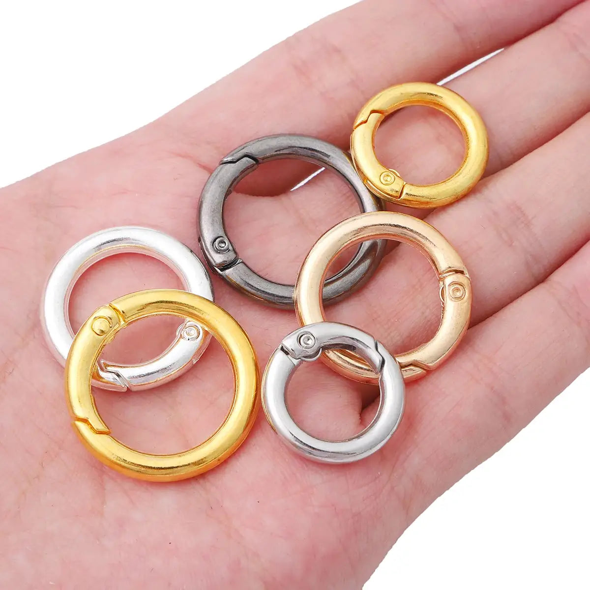 Alloy open spring ring set, 10 pcs in gold, silver and rose-gold tones for keychains