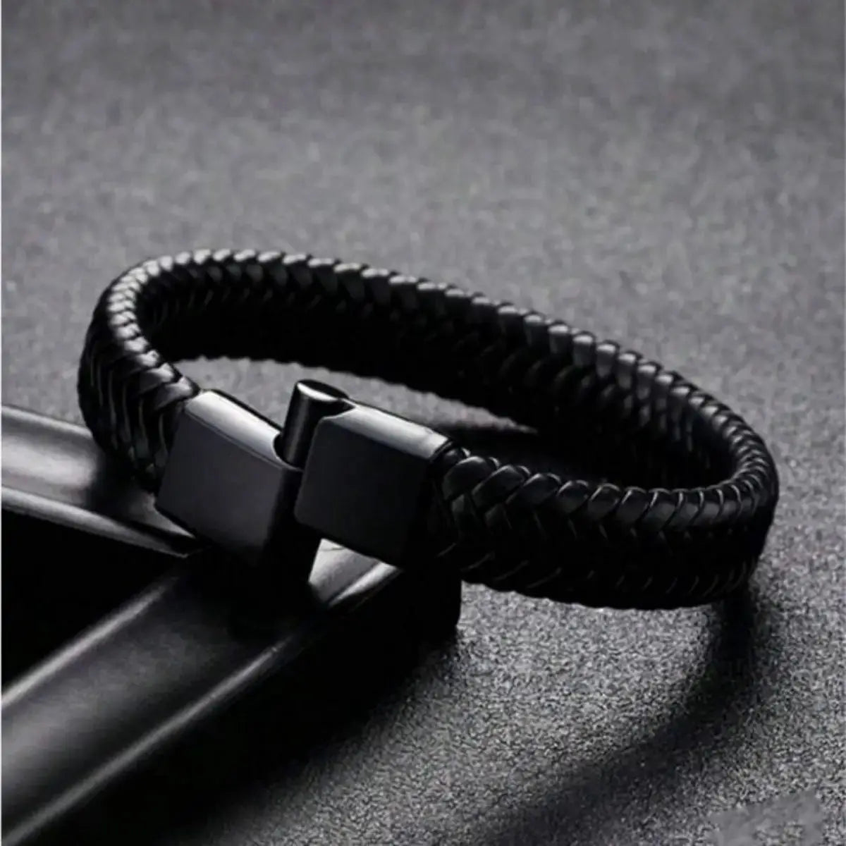 Retro Men's Leather Open Bangle With Woven Design Multi Size Bracelet Outdoor Gift