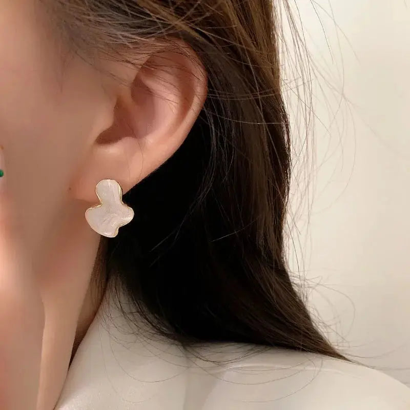 Abstract Alien White Cloud Irregular Stud Earring For Women Modern Minimalist Ear Jewelry Gift