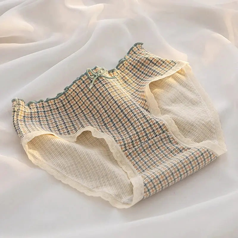 Womens cotton underwear brief in beige-blue check with lace trim, mid-waist.