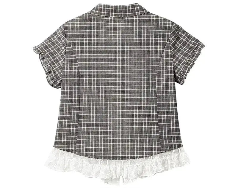 Women's lace-hem plaid shirt with short sleeves in gray check fabric