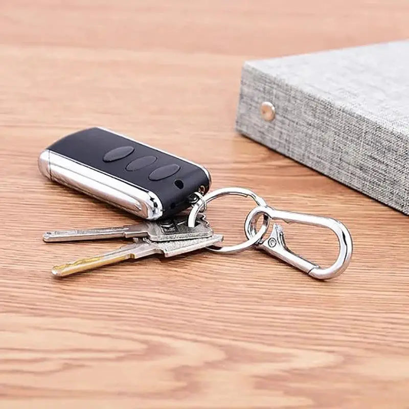 Six Piece Metal Carabiner Clip Keychain Set For Car Keys And Home Keys Organizer