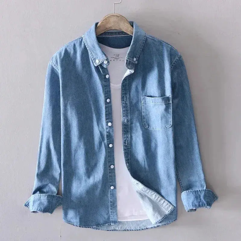 Simples Market men's light blue denim shirt, 100% cotton, long sleeves with chest pocket.