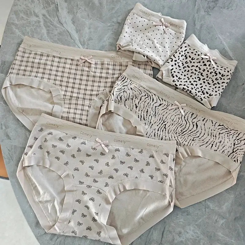 Cotton panties 5-pcs set for women by Simples Market, mid-waist briefs in assorted prints.