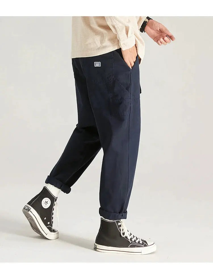 HIQOR men's navy cargo pants with multiple pockets, baggy fit and rolled cuffs, Simples Market.