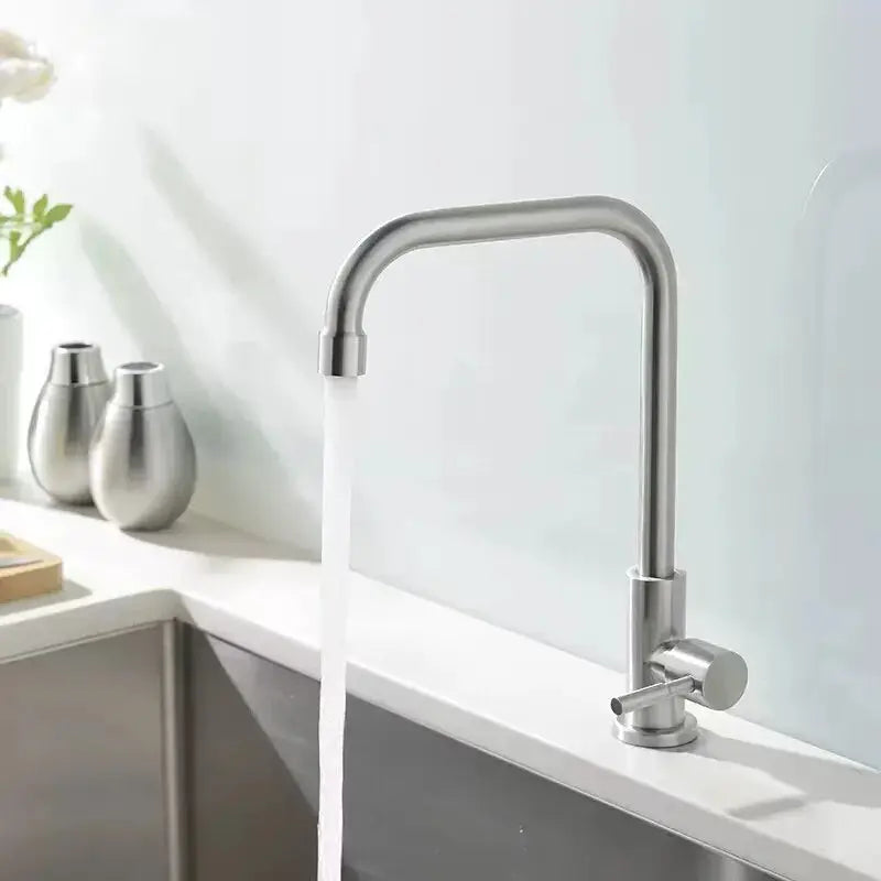 Simples Market stainless steel kitchen faucet with single lever, deck-mounted gooseneck design.