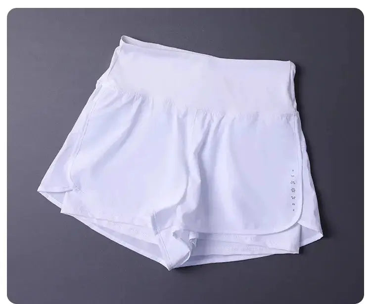 Women's 2-in-1 shorts with pockets, white lightweight breathable fabric, split-side design