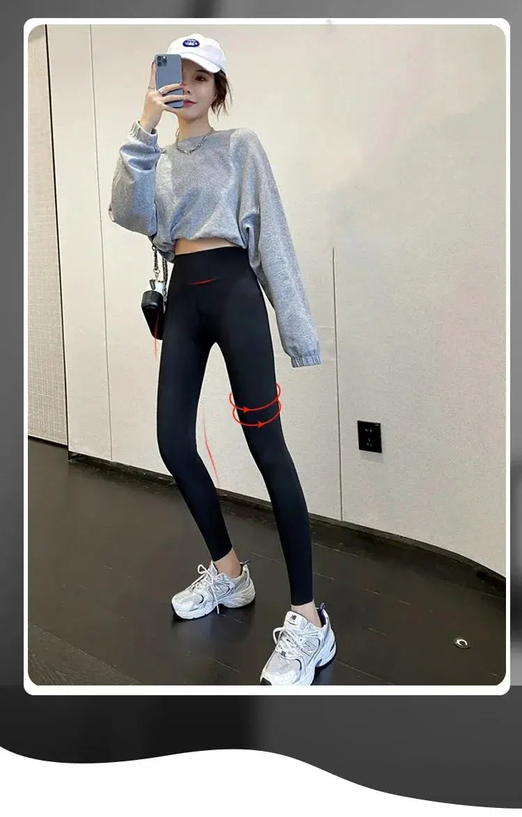 Shark leggings, Spring New Leisure; black high-waist, slim-fit athletic leggings for women