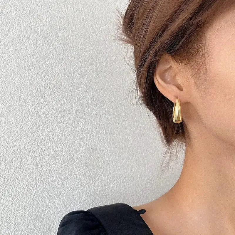 Hot Vintage Smooth Metal Hoop Earrings For Women Girls Elegant Luxury Korean Style Daily Wear
