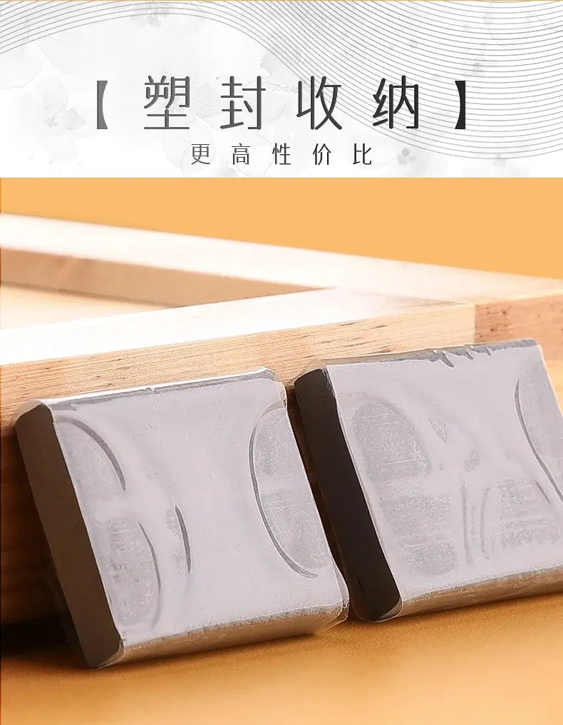 2 gray Faber-Castell kneaded erasers for drawing, ideal for shading charcoal and pastel works