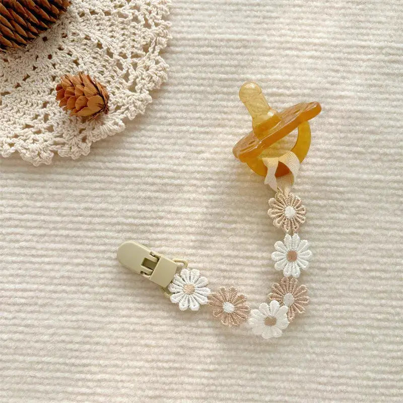 Little Daisy Baby Pacifier Clips and Chain Nipple Holder For Toddlers Girls Baby Shower Gift Baby Accessories