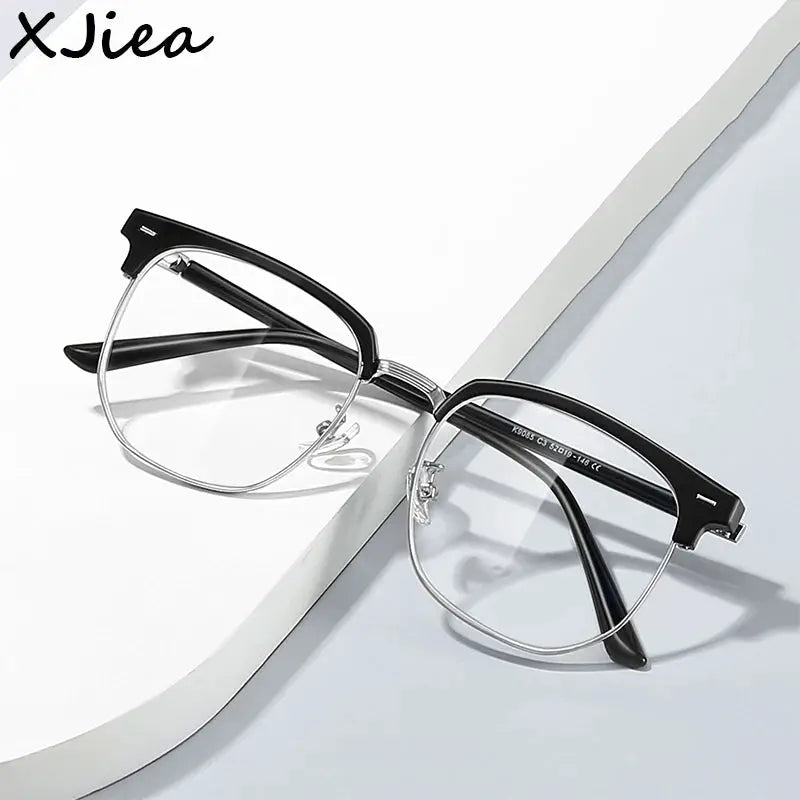 XJiea 2024 Photochromic Anti Blue Light Glasses Reducing Eye Strain For Office And Computer Use Unisex Eyewear
