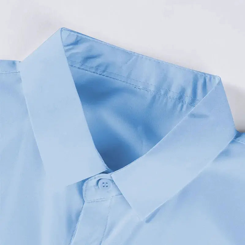 Men's blue solid-color short-sleeve business casual shirt collar close-up