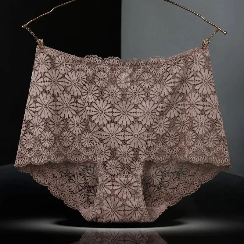 Simples Market high-waisted lace panties in pink nude, floral hollow-out design.