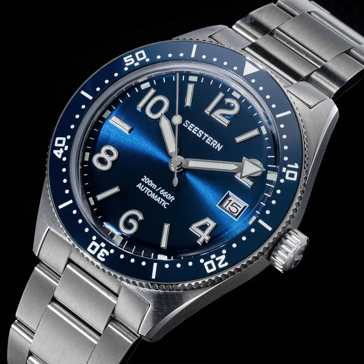 SEESTERN Diver watch with blue dial, stainless steel bracelet, automatic NH35A movement, 200m water resistant.