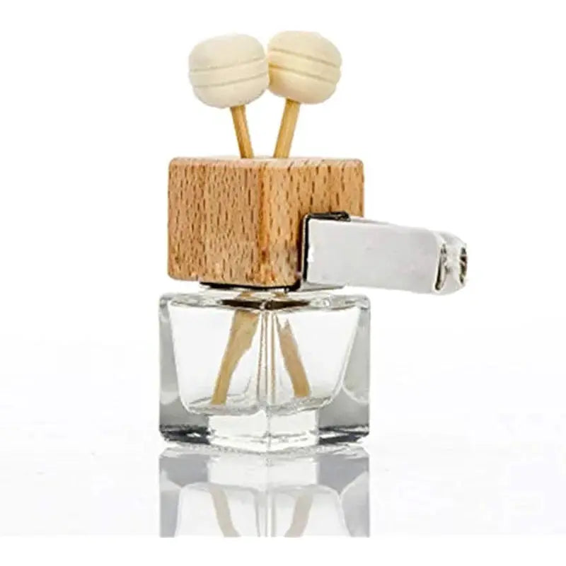 Empty Glass Diffuser Bottle For Car Aromatherapy Refillable Car Perfume Diffuser With Wooden Cap Fragrance Ornament