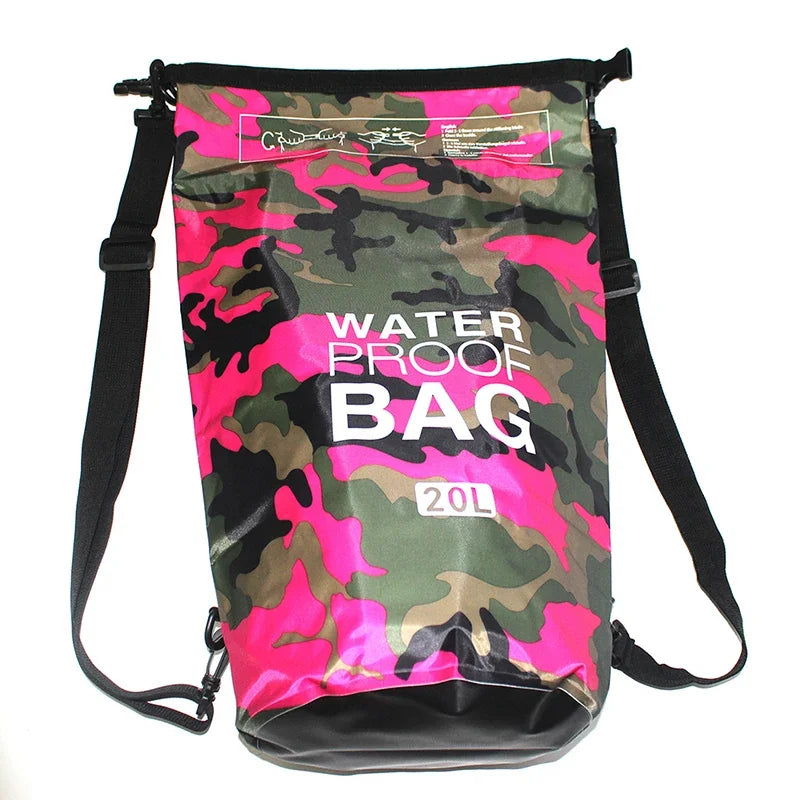 Dry bag waterproof 20L in pink camouflage with black adjustable shoulder strap by Simples Market