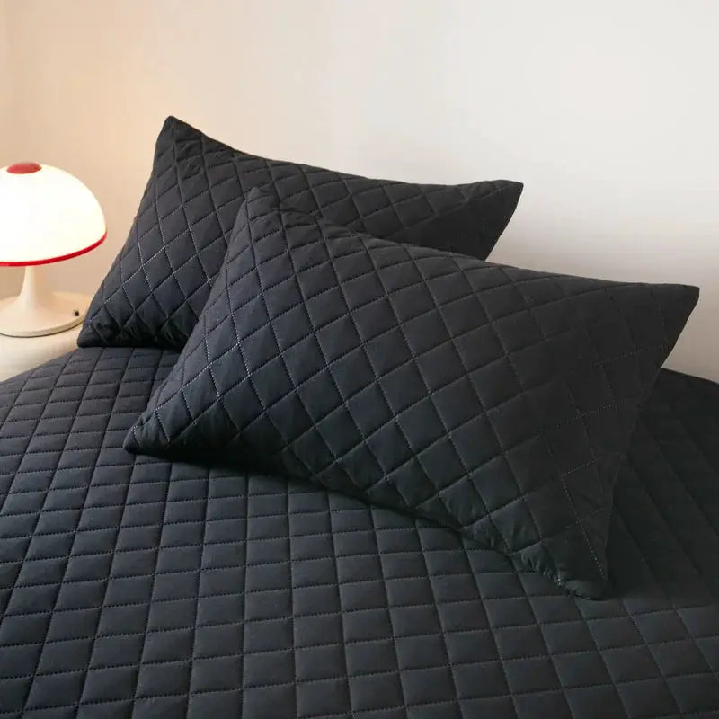 Double-deck black quilted cotton pillowcase set, waterproof, anti-mite, anti-bacterial, 2-piece