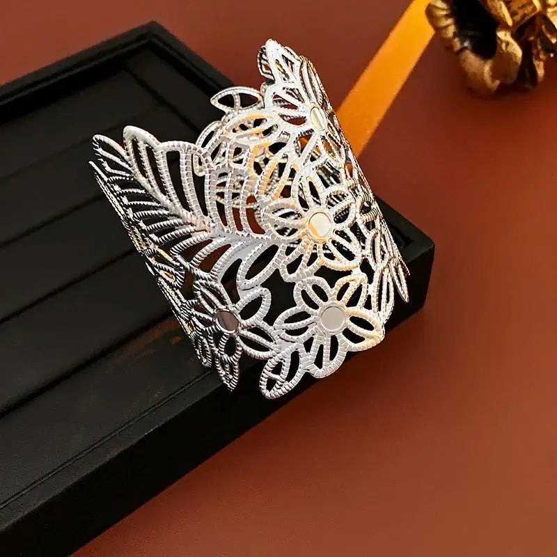 Bracelet silver metal ring multi-layer geometric iron alloy with floral cutouts