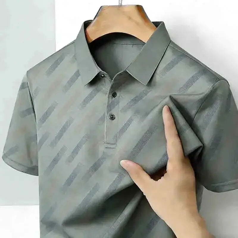 Men's polo shirt with diagonal striped print and lapel collar; short sleeves in gray-green, Simples Market