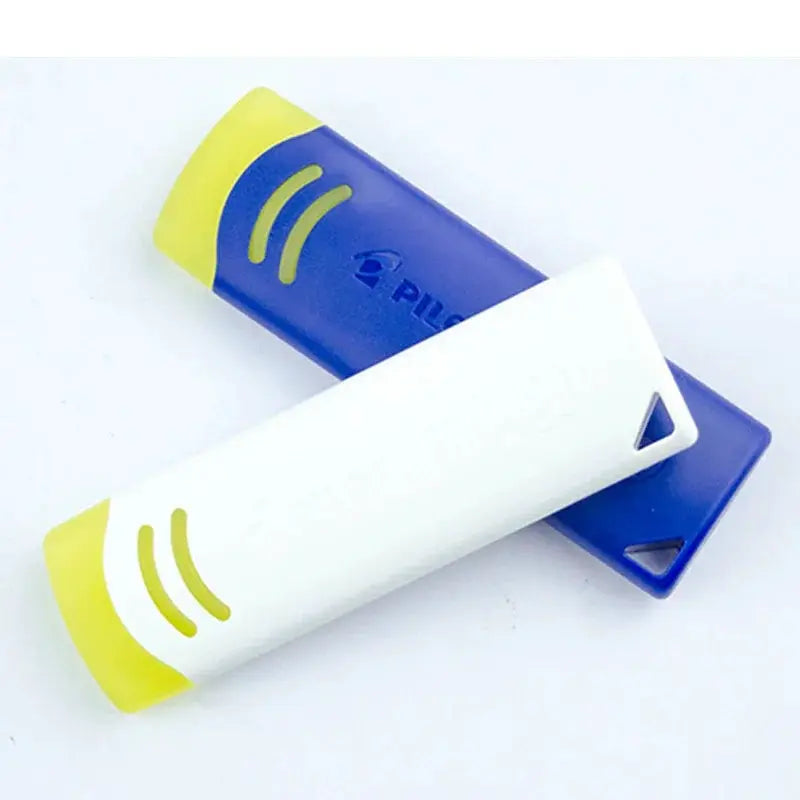 Pilot friction eraser EFR-6; white cylindrical eraser with yellow ends on a blue PILOT case