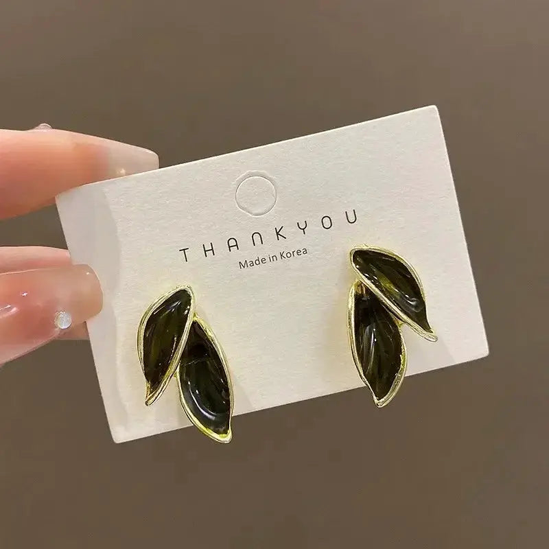 LATS New Korean Arrival Metal Trendy Grey Leaf Stud Earrings For Women Fresh Sweet Fashion Jewelry Gifts 2024