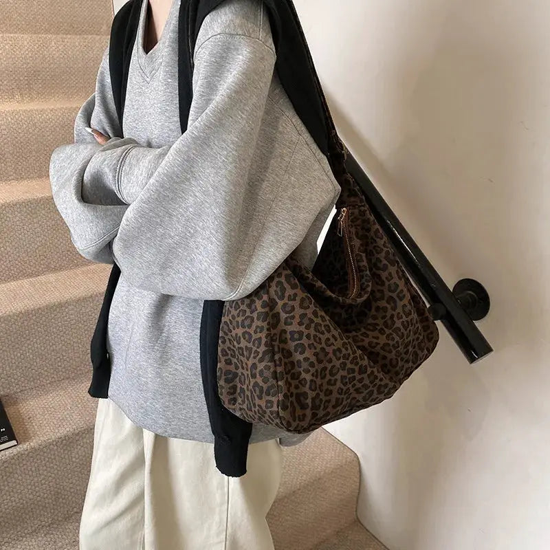 Shoulder bag leopard print, large-capacity brown textile crossbody.