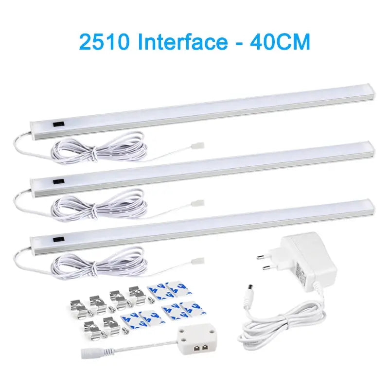 Simples Market under-cabinet LED light kit with four white 40cm bars, plug-in power adapter and mounting clips