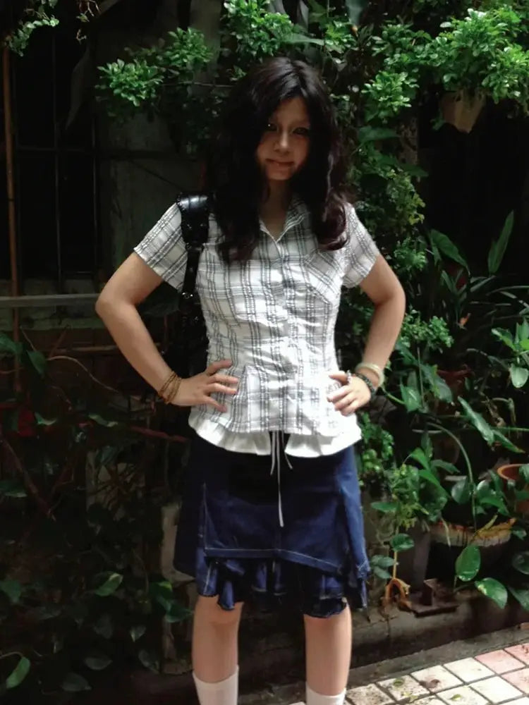 Genayooa Y2k plaid shirt for women, white and gray short-sleeve with peplum hem
