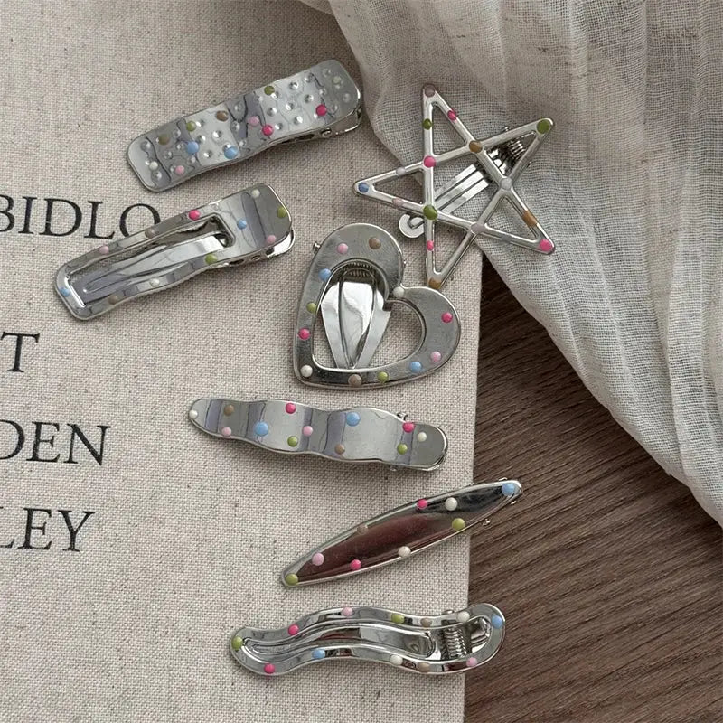 Silvery Y2K Metal Duckbill Hair Clip For Side Bangs And Everyday Glamour Retro Inspired Fashion Accessory For Women