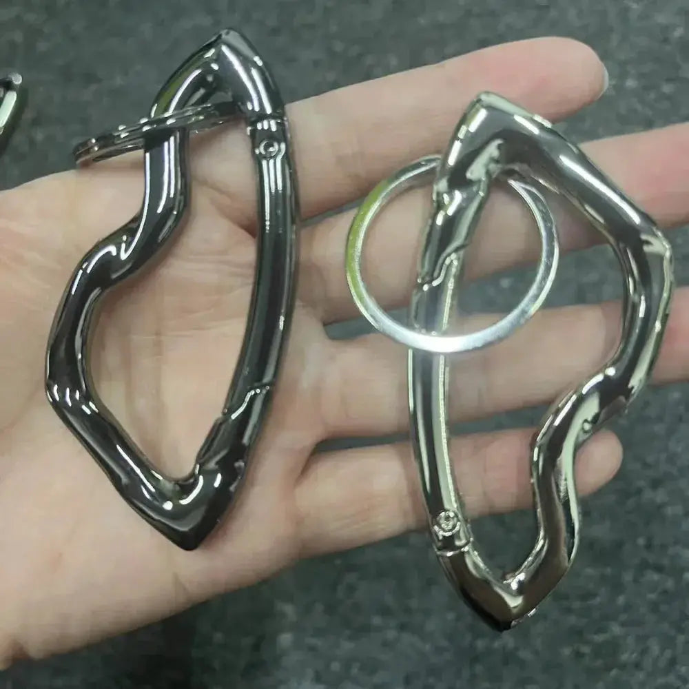 Y2K Punk Star Carabiner Keychain Axe Shaped Mountaineering Key Ring Gothic Backpack Decor Korean Fashion