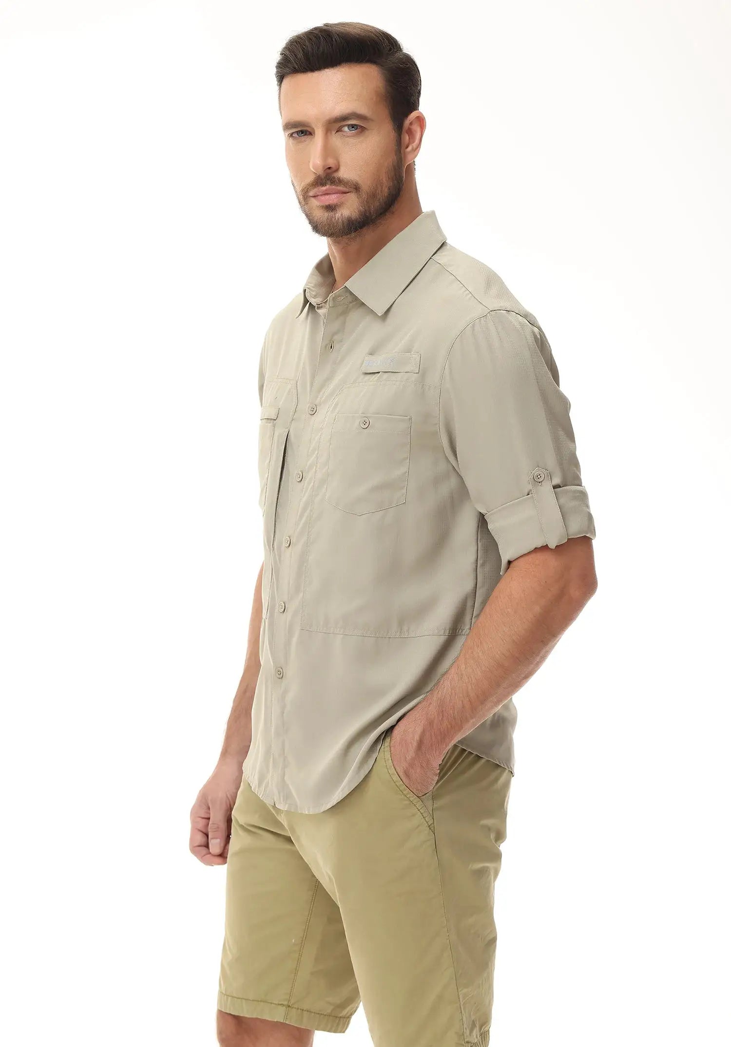 Simples Market men's beige long-sleeve fishing shirt with front pockets, button-down design