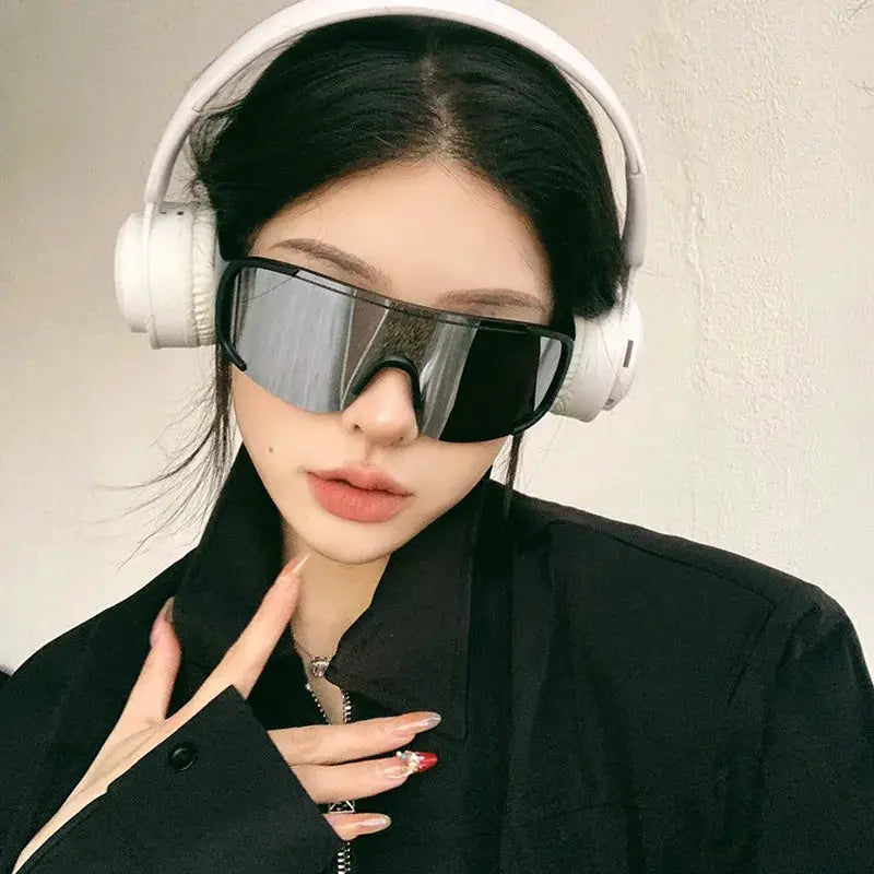 Y2K Style Cycling Sunglasses Windproof Unisex Road Riding Sports Glasses With Retro Reflective Lenses