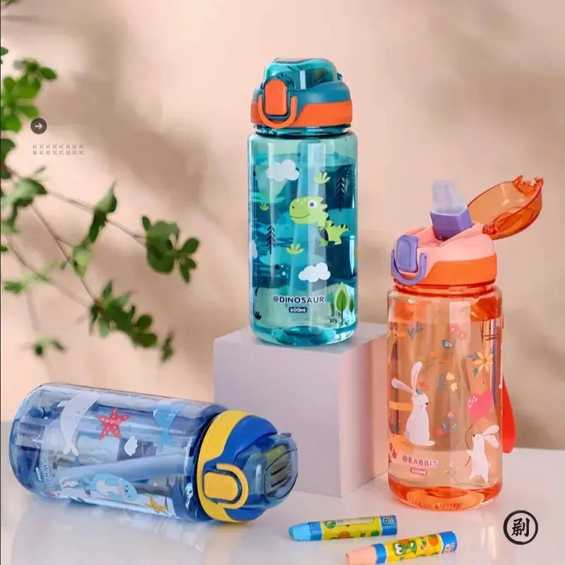 600ml Dinosaur Water Bottle For Kids Sippy Cup With Silicone Straw Leakproof Plastic Water Bottle Summer Kids Water Cup