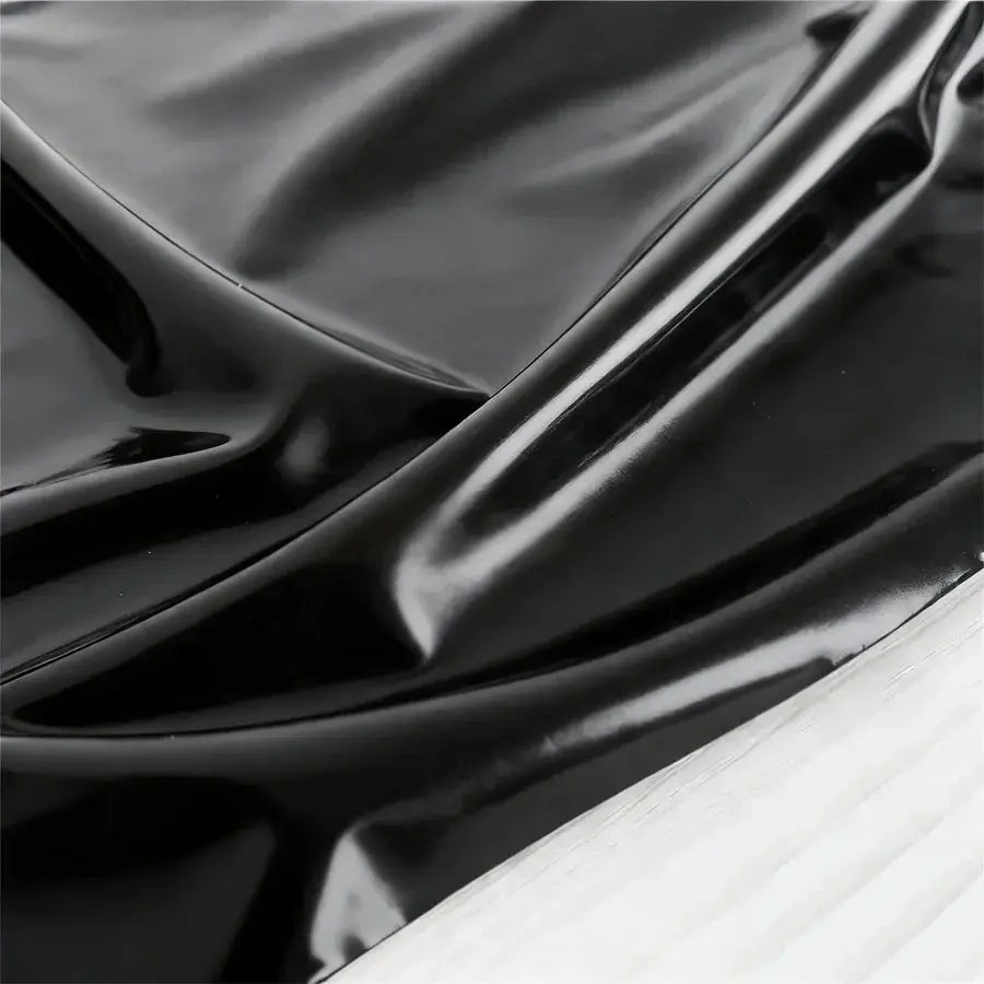 PVC black bed sheet by Simples Market, waterproof and oil- and dirt-resistant