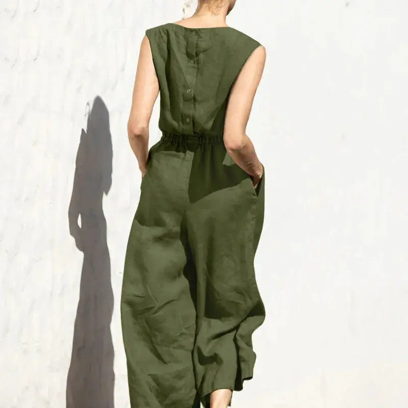 Cotton and linen jumpsuit by Simples Market, olive green, sleeveless with pockets, high waist, wide legs