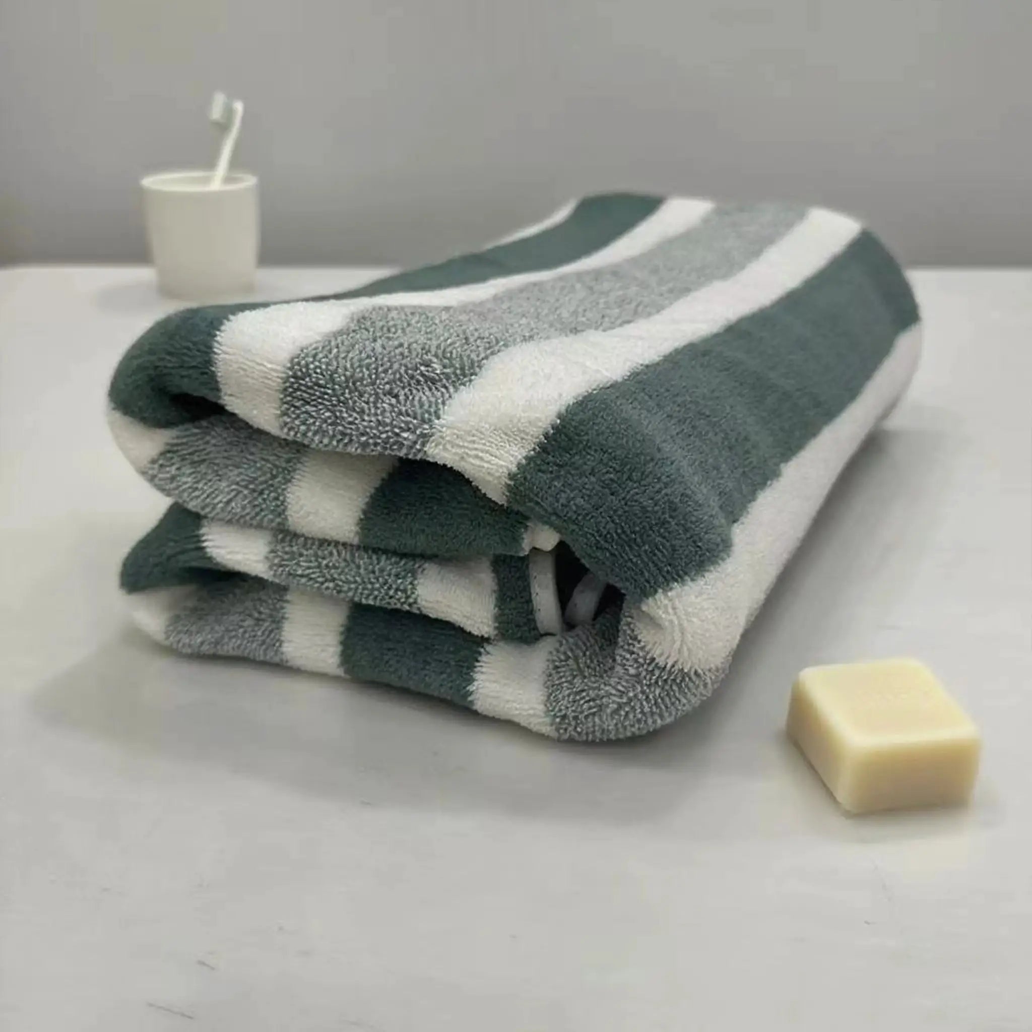 1 Pack Thick Bath Towel With High Absorption And Quick Drying Non Shedding Durable For Family Use And Beach Trips