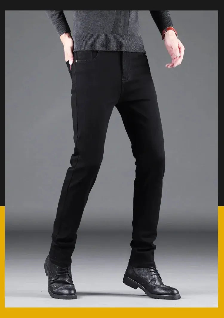 Men's black slim-straight denim jeans by Simples Market, versatile casual/business pants.