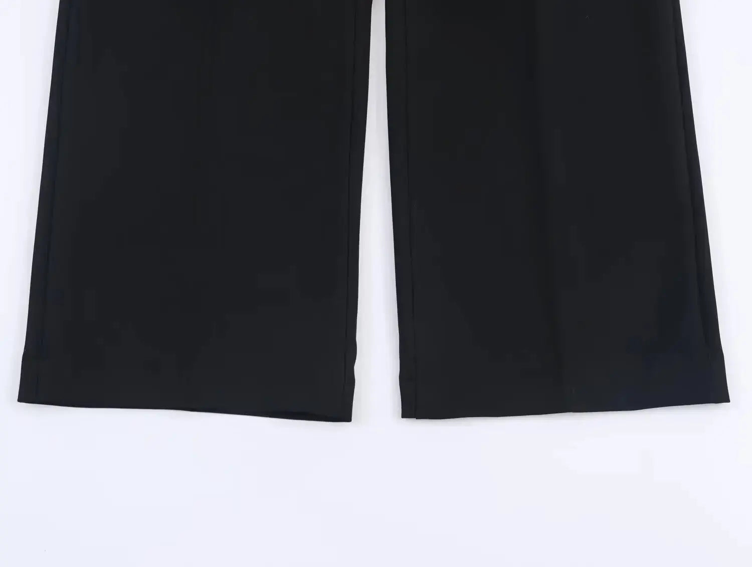 Women's black straight-leg suit pants by Simples Market, two-piece set