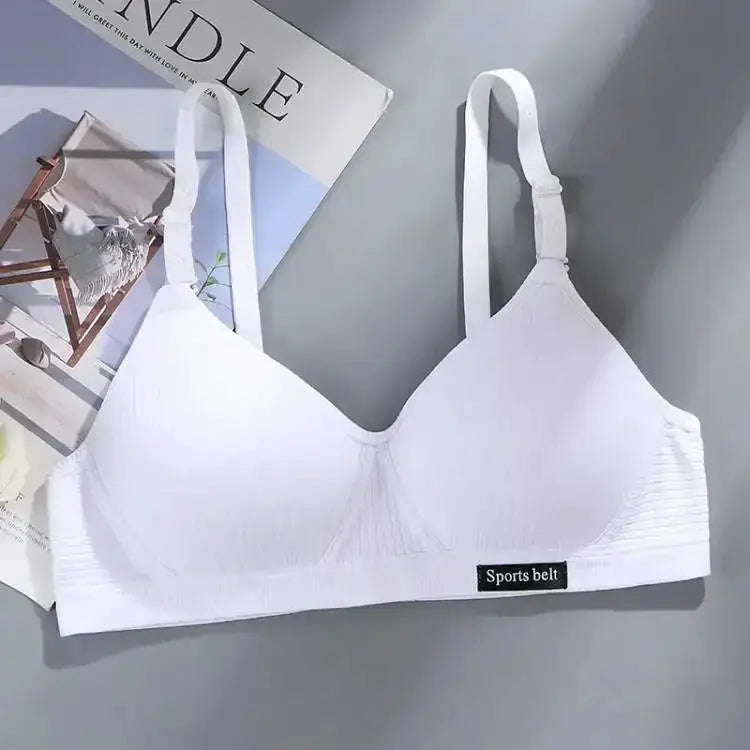 Simples Market white cotton wireless V-Bra with AB cups and gathering, sports belt label
