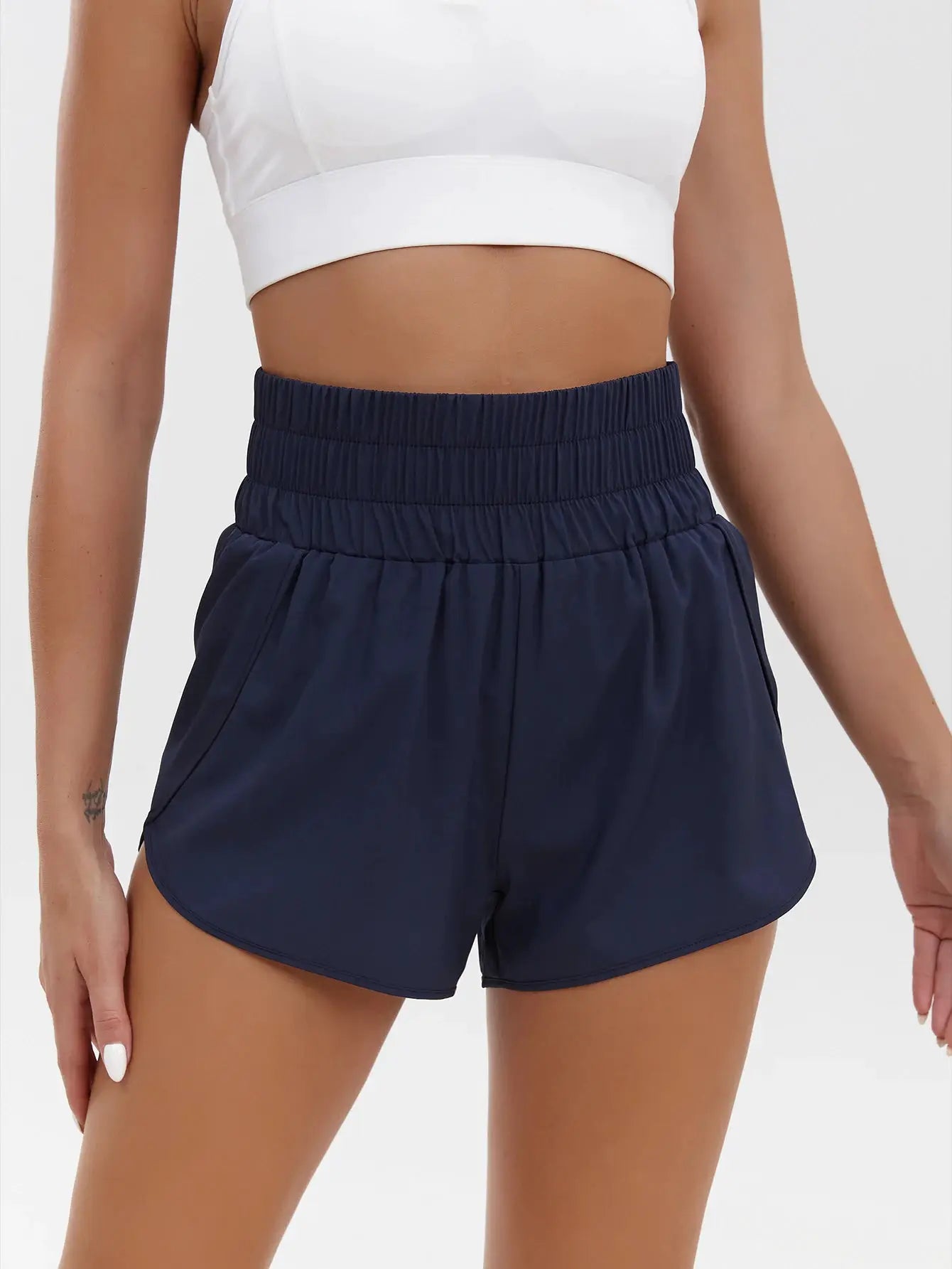 Women's navy high-waist elastic sport shorts with a loose fit and quick-drying breathable fabric
