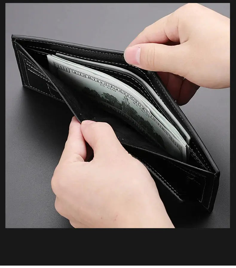 Simples Market men's wallet in black lychee-pattern leather, zipper coin purse with card slots and cash.