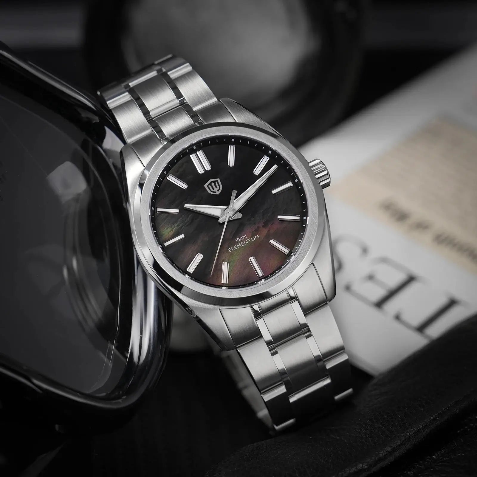Watchdives WD0003C stainless steel wristwatch with ice-crack dial, sapphire crystal, luminous markers, 100m water resistant