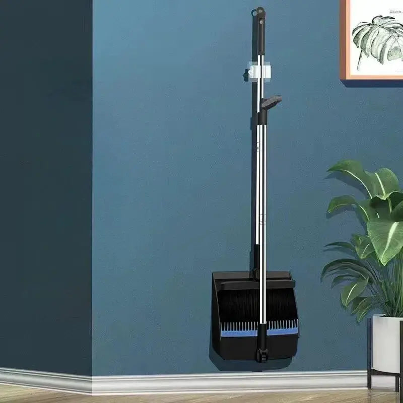 Simples Market broom and dustpan set with wall-mount holder, long metal handle, blue-bristled dustpan.