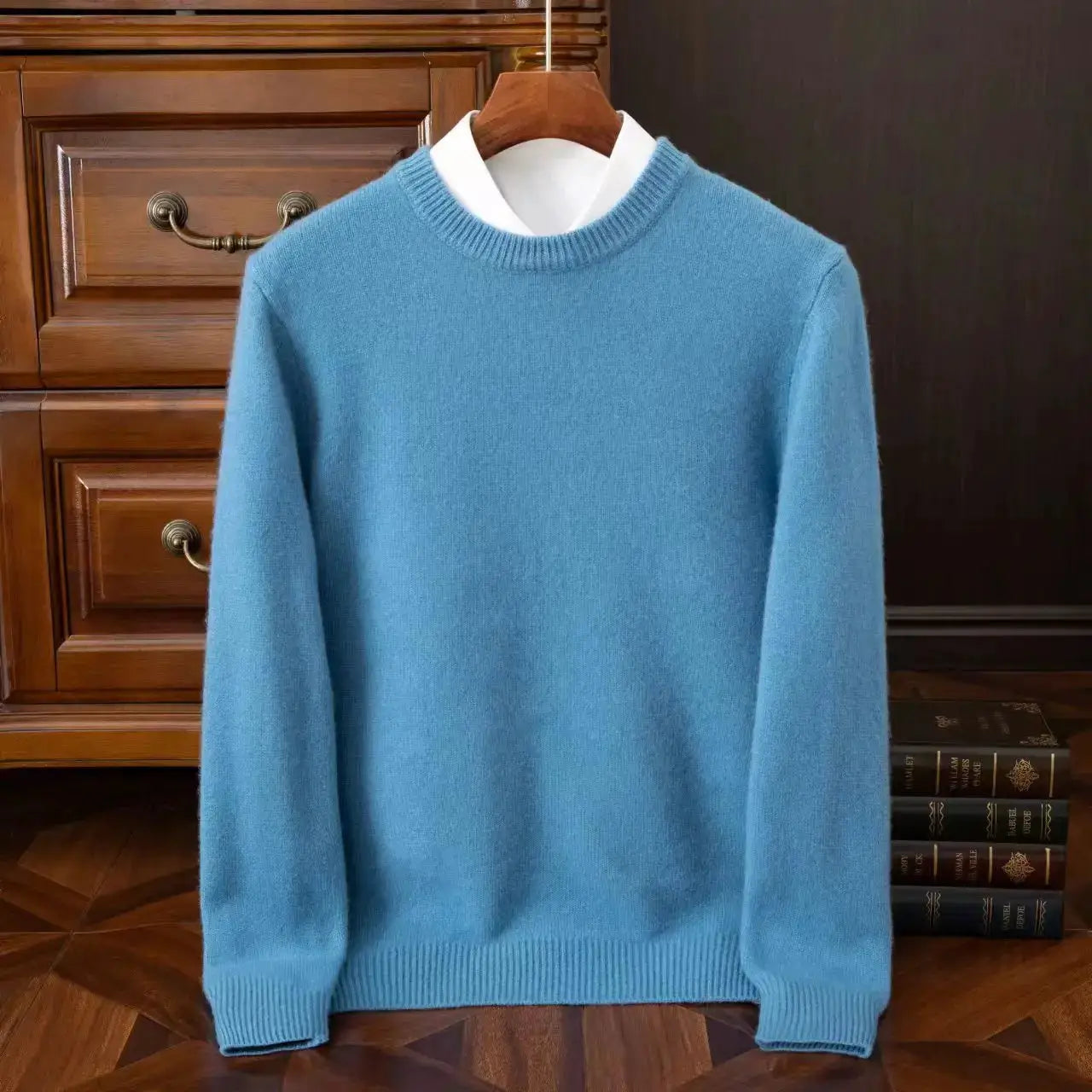Men's blue cashmere crew-neck sweater, oversized knit with ribbed cuffs and hem