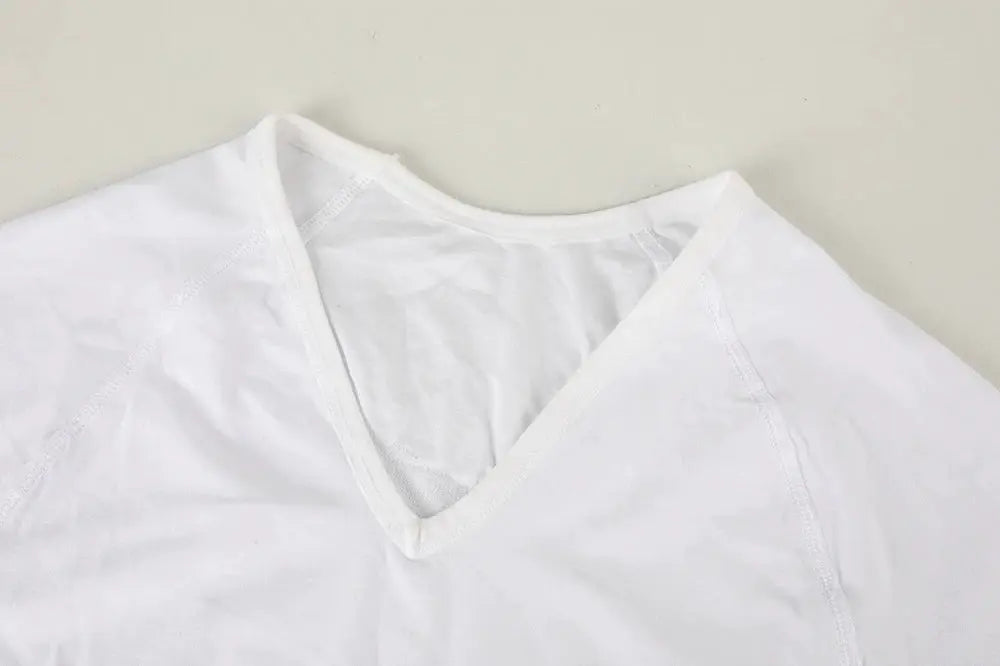 Men's white short-sleeve V-neck compression T-shirt from Simples Market for tummy control.