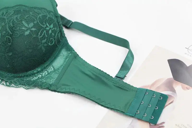DaiNaFang green lace breathable push-up bra by Simples Market with bow and hook closure