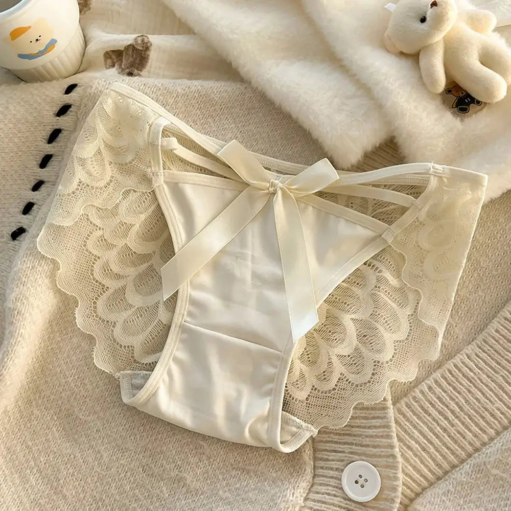 Women's lace panties with satin bow, ivory color, cotton gusset, mid-low rise by Simples Market