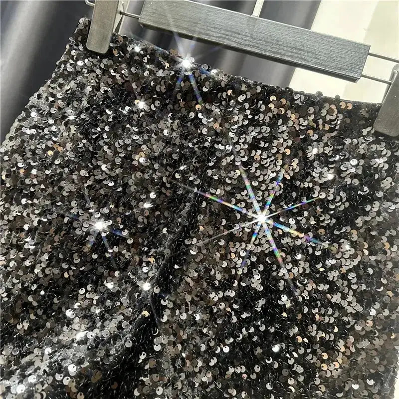 Black sequin shorts by Simples Market, shiny versatile clubwear hot pants